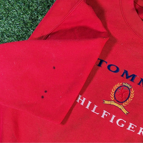 Vintage Tommy Hilfiger sweatshirt - Picture 4 of 4